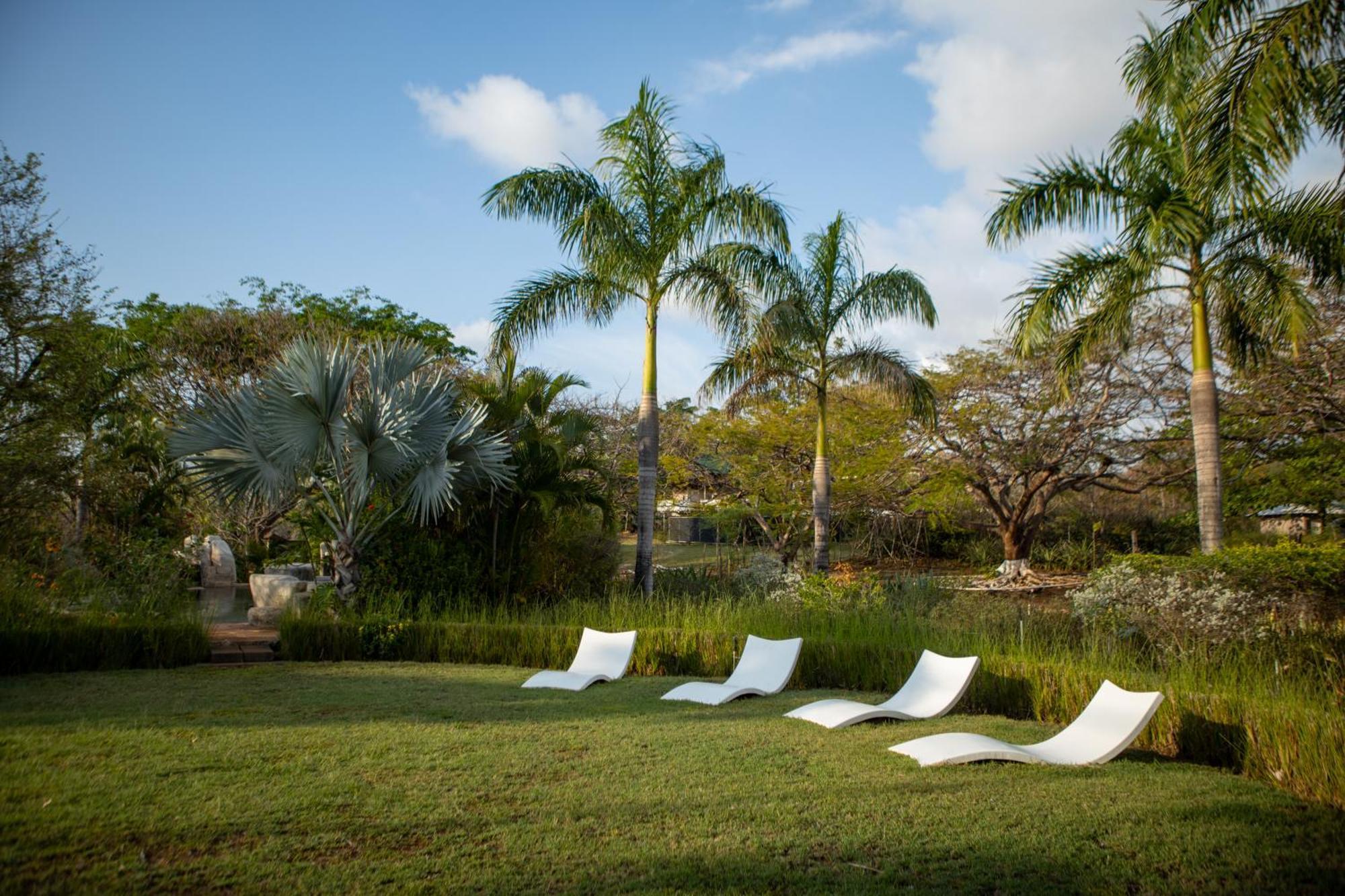 Latica Lodge Playa Negra Eksteriør bilde
